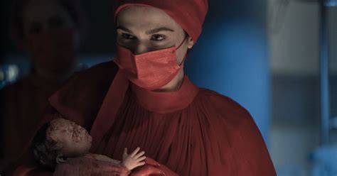 Dead Ringers trailer from Amazon shows us a bloody, pregnant .